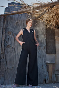 hera black loose jumpsuit