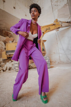 hera magenta suit