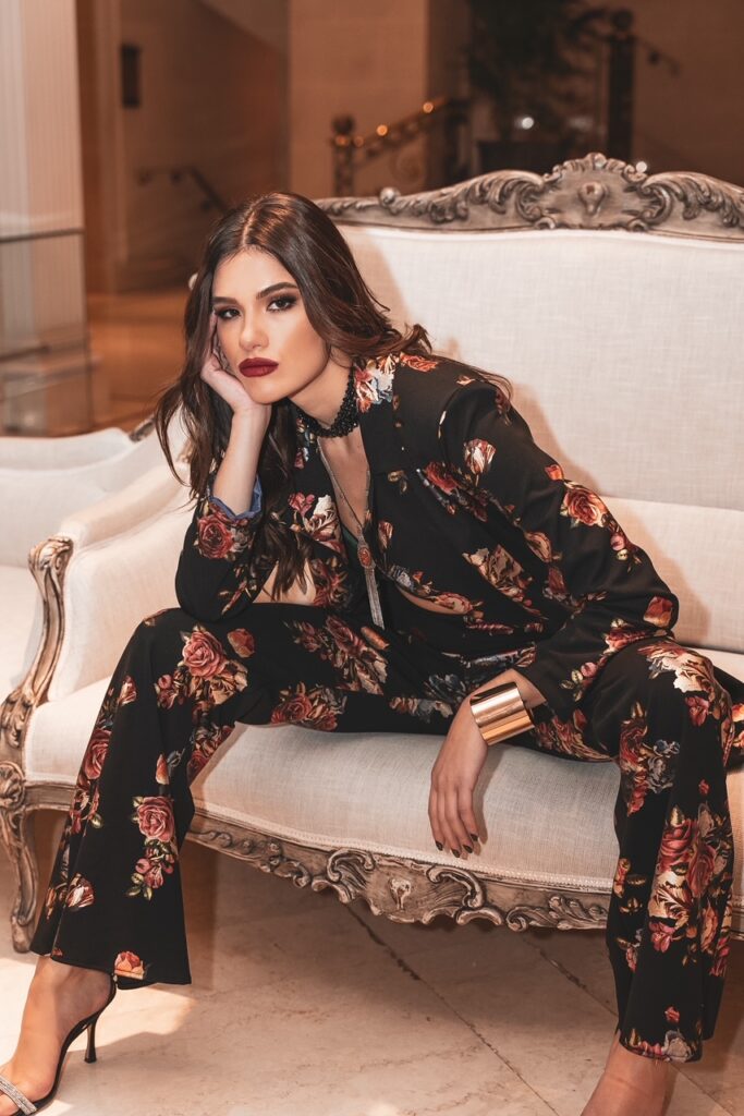 hera floral suit