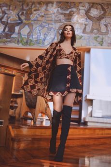 h-era knitted set