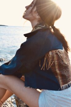 h-era denim jacket
